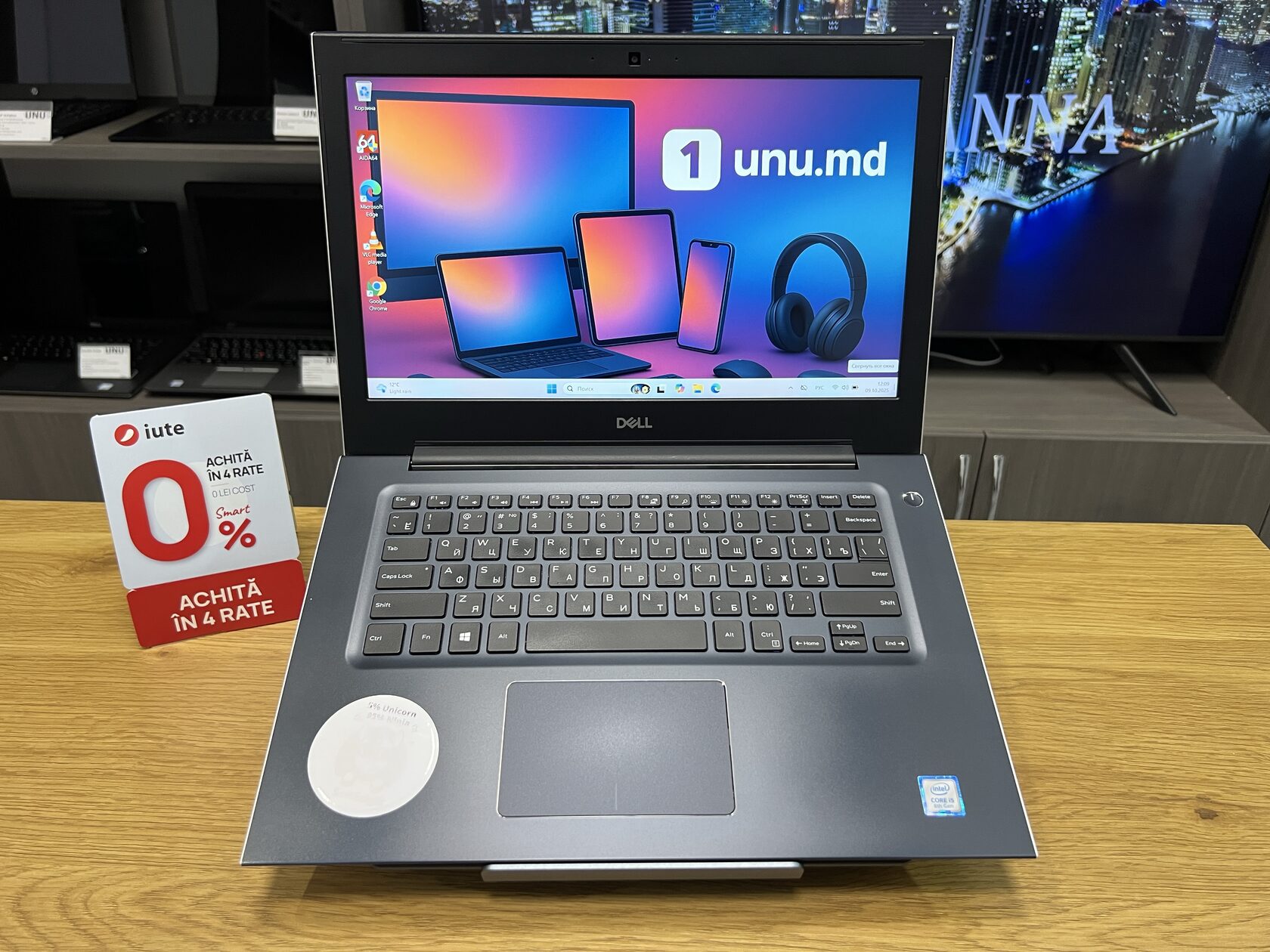 Dell Vostro 5471/ 14" Full HD/ i5-8250U/ 8gb DDR4/ 256gb SSD/ UHD 620 1gb